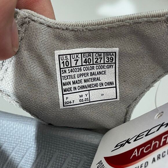 Skechers Women's Gray GO WALK Arch Fit Astonish Strap Sandals Size 10 NWT - Picture 12 of 12